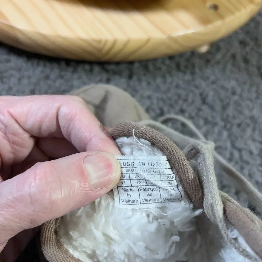 UGG Neumel Natural Chukka Boots Mens Size 11 Natural Hemp Canvas Faux Fur Lined